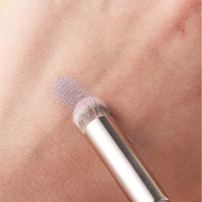 Foundation Concealer Makeup Brushes Beveled Seamless Dark Circle Liquid Cream Cosmetics Contour Brush Face Detail Makeup Tools